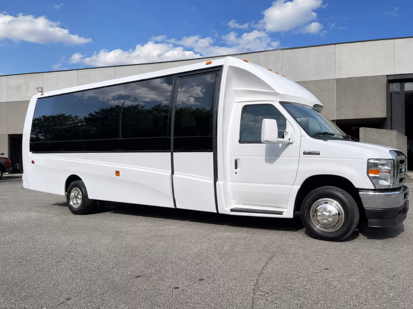 midwest city airport transportation onboard seating