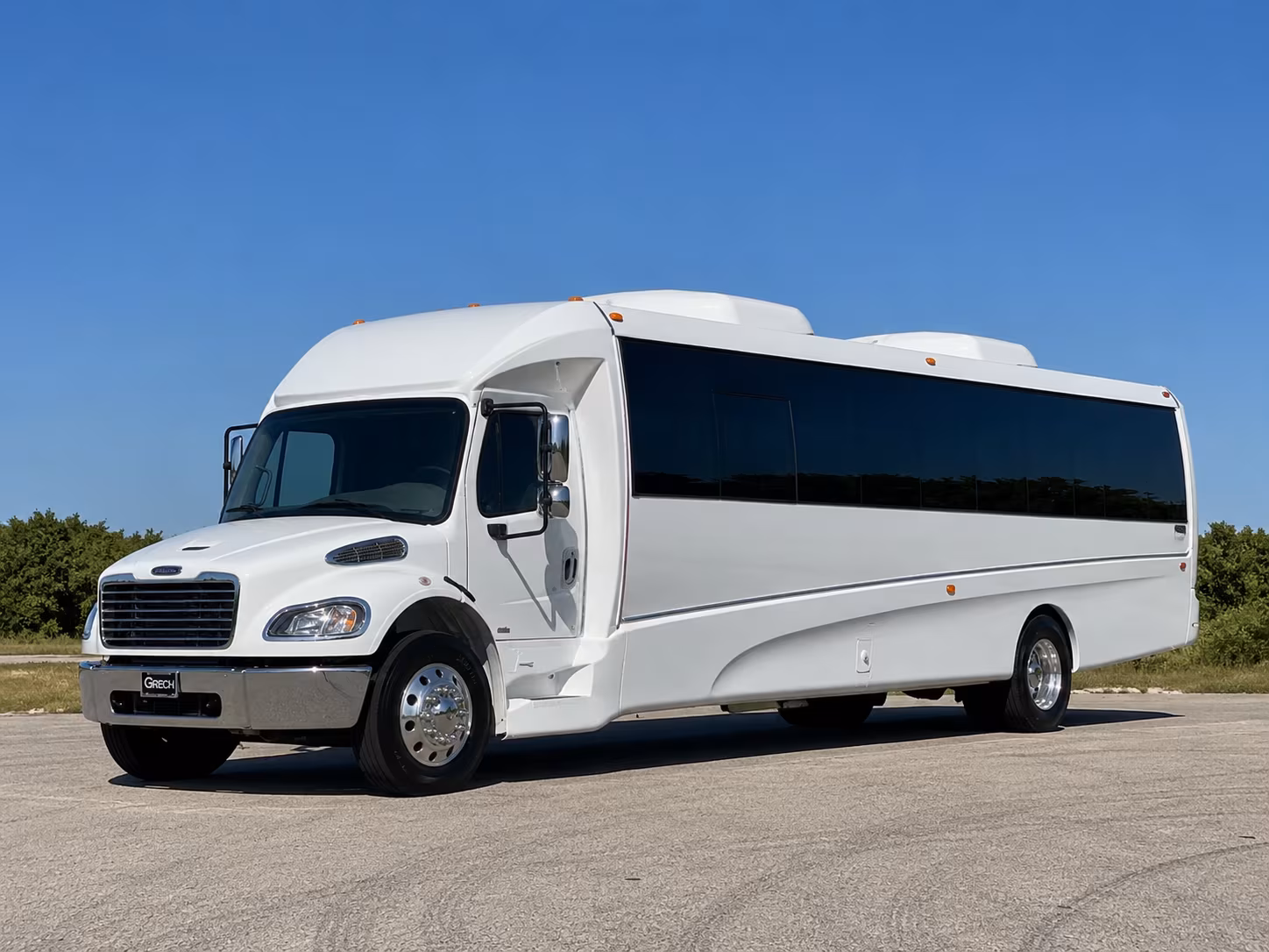 party buses and minibuses ready for midwest city and mid del schools prom night